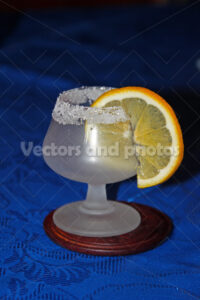 A goblet with lemon slice