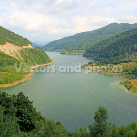 Lake between the hills - Vektorok és fotók